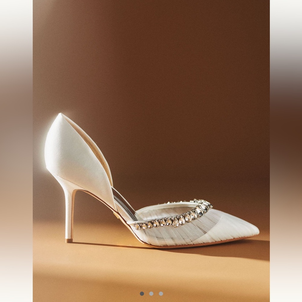 Badgley Mischka Everley D'Orsay Heels